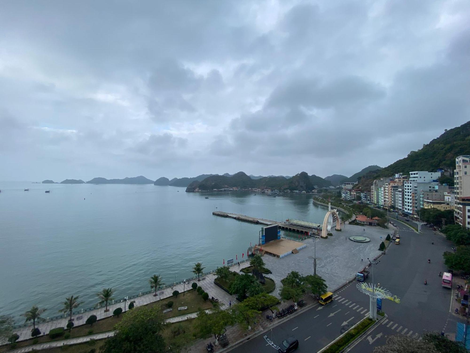 Dolphin Hotel Chan Chau Bagian luar foto