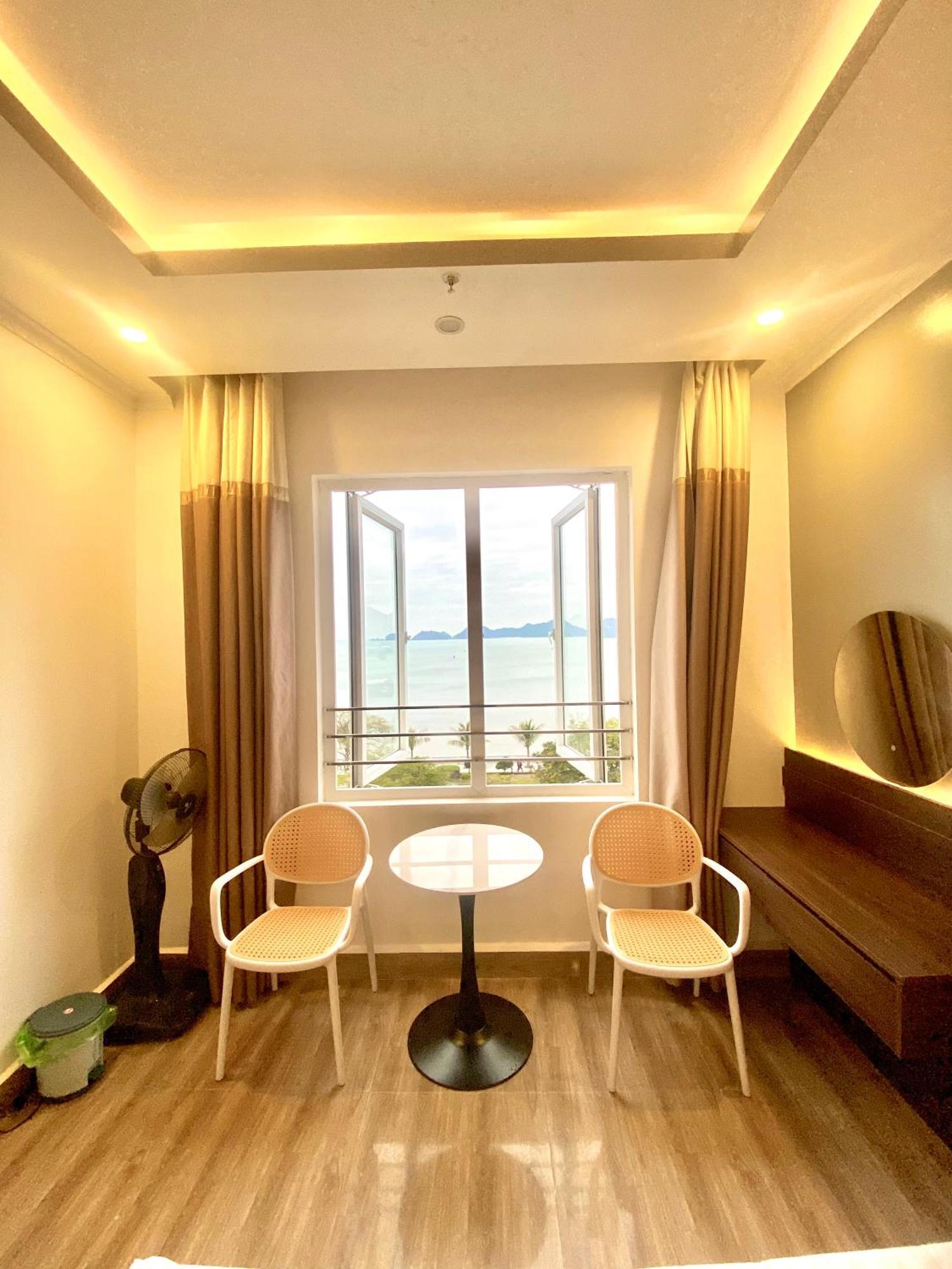Dolphin Hotel Chan Chau Bagian luar foto