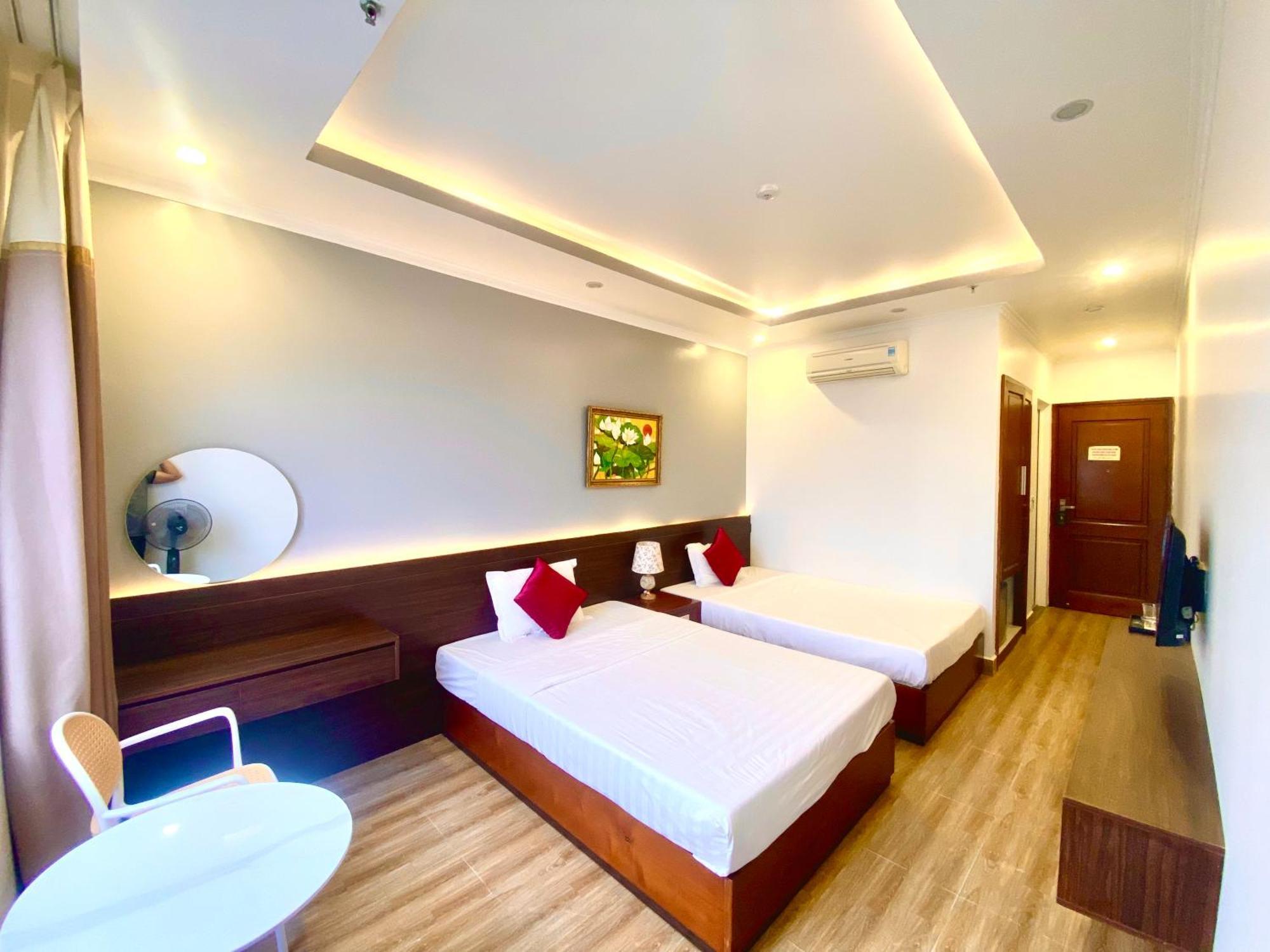 Dolphin Hotel Chan Chau Bagian luar foto